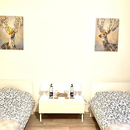Welcome to Messe!!-Apartment&Balcony Hannover Esterno foto