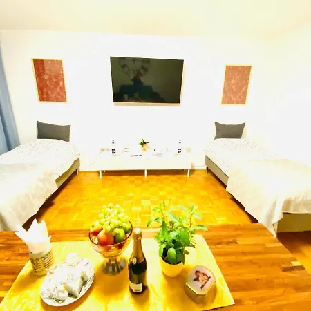 Welcome to Messe!!-Apartment&Balcony Hannover Esterno foto