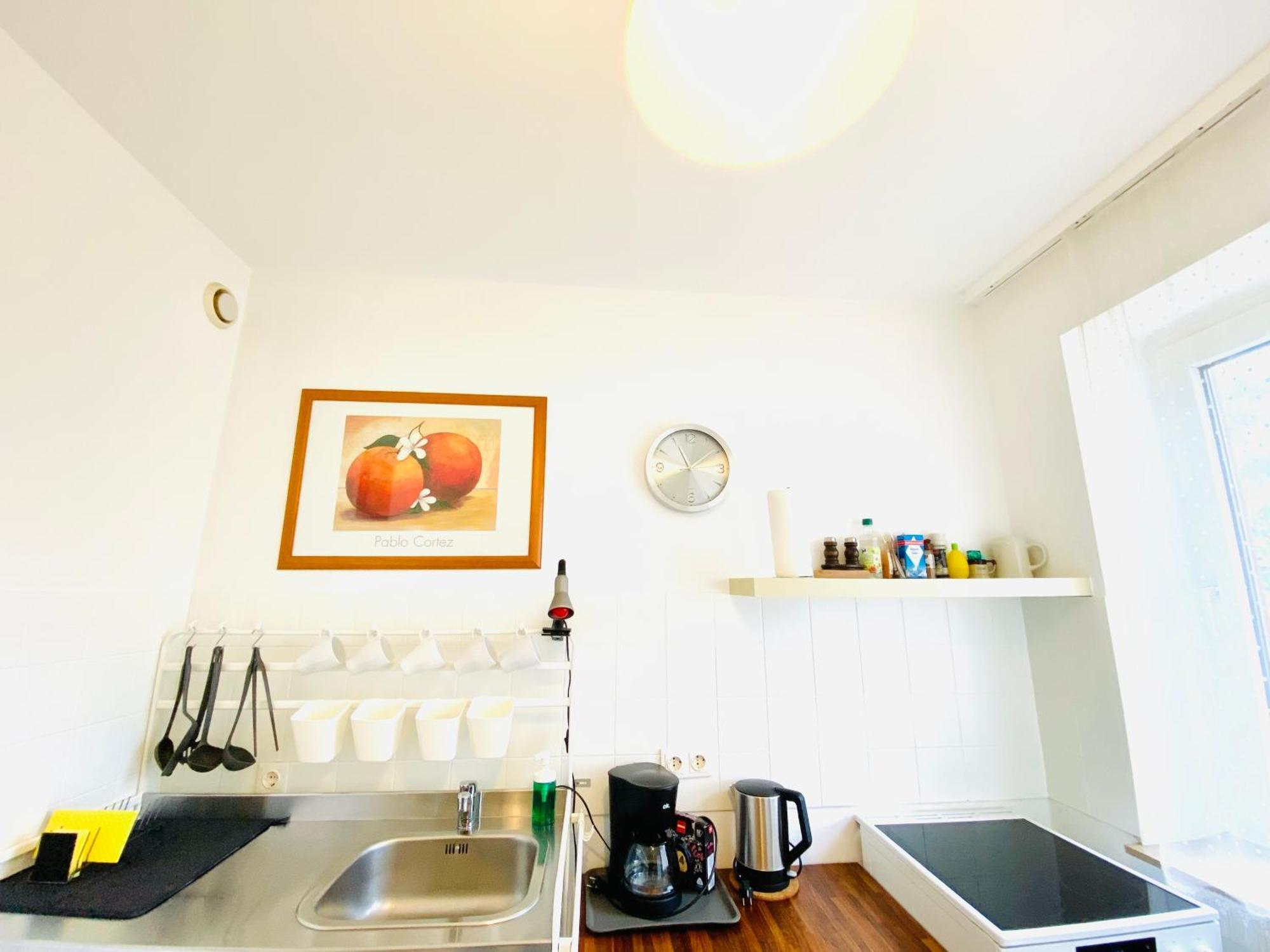 Welcome To Messe!-two-bedroom Apartment&balcony
